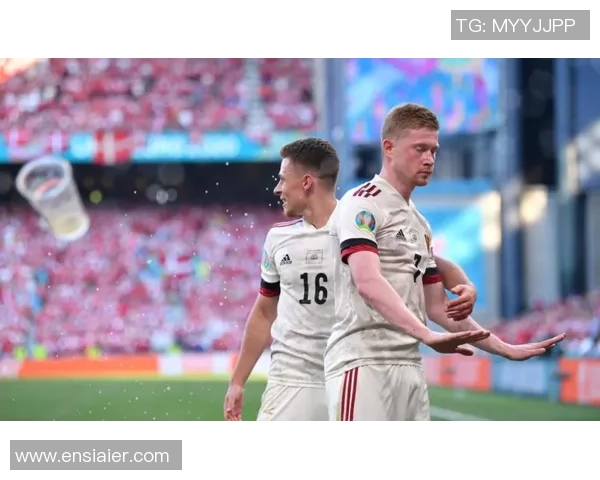 英超激战：AC米兰与那不勒斯平局红牌事件引发全场热议